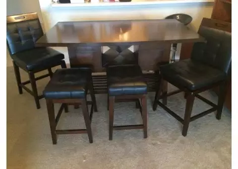 Like new wood dining table with 4 chairs
